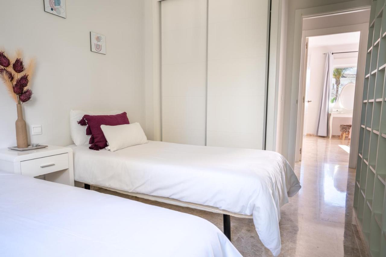 2Bdr Penthouse, Los Naranjos, W/Pool, 2Km P.Banus 마르베야 외부 사진